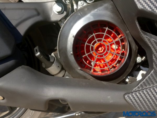 TVS NTORQ 125: Red treatmenta for engine fan TVS NTORQ 125: Red treatmenta for engine fan