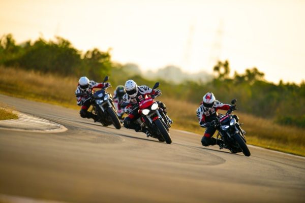 Triumph Motorcycles Partners With California Superbike School