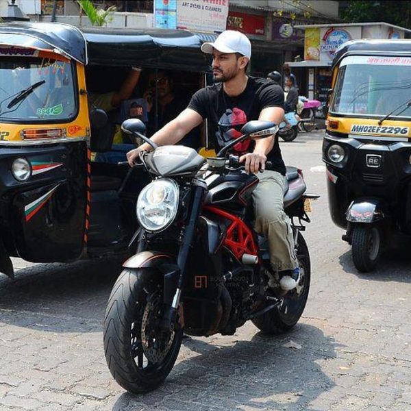 Kunal Khemu fined for riding without helmet