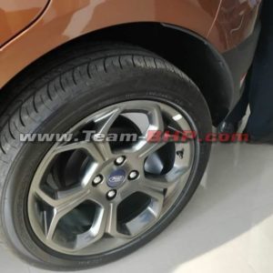 Ford EcoSport Titanium S variant alloy wheels