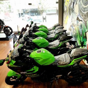 Kawasaki Delhi Delivers Five Ninja  Motorcycles In A Single Day