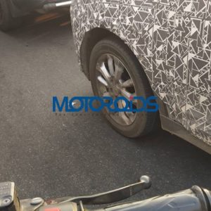 Mahindra S spyshot potriat