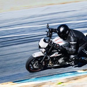 Triumph Street Triple RS Crystal White