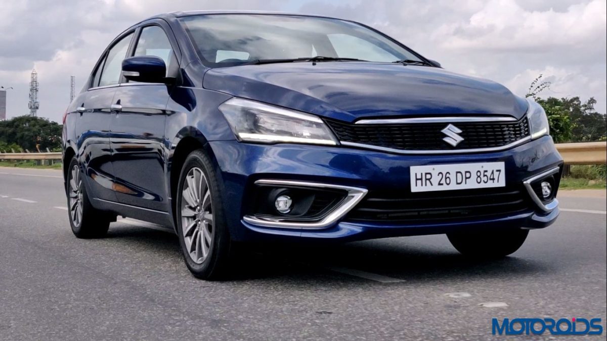 New  Maruti Suzuki Ciaz trackin front zoom out