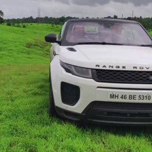 Range Rover Evoque Convertible review front grass