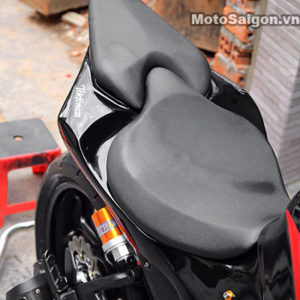 BajajPulsarNSConvertedIntoAKawasakiZSplitSeat