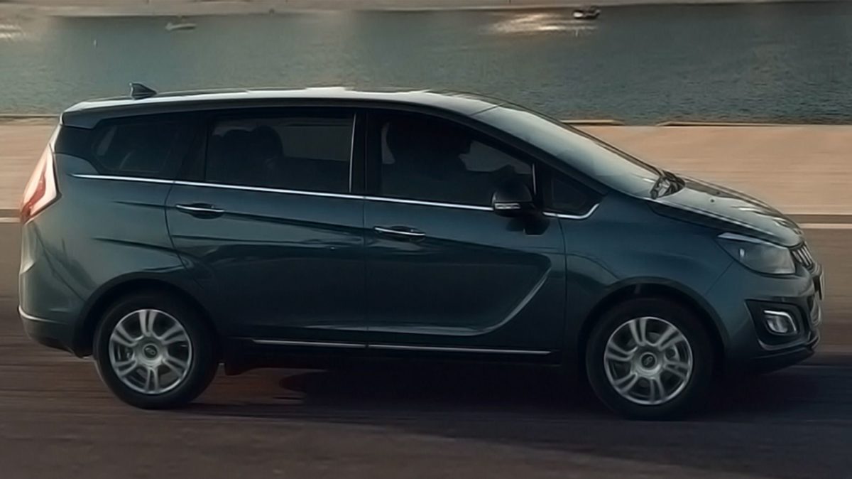 Mahindra Marazzo