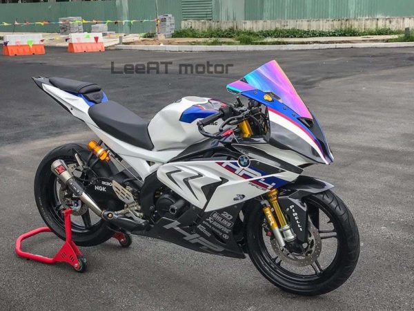 Yamaha R15 V2 To BMW HP4 Race Transformation (1)