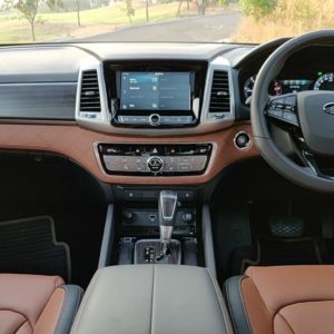 Mahindra Alturas G cockpit