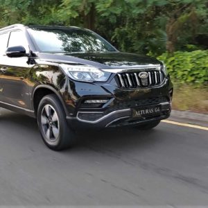 Mahindra Alturas G in motion