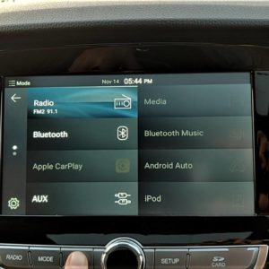 Mahindra Alturas G infotainment screen