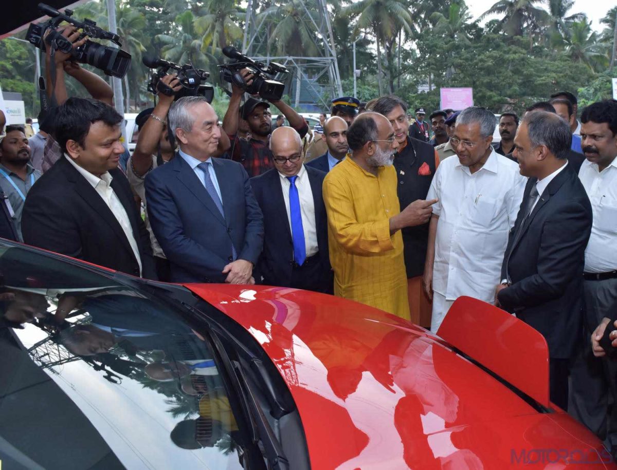 Image   Chief Minister Shri Pinaryi Vijayan taking a look at Nissans Electric Vehicle Leaf