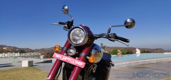 Jawa Classic head on