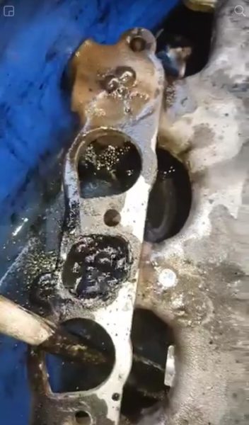 Clogged up pipe getting cleaned Clogged up pipe getting cleaned