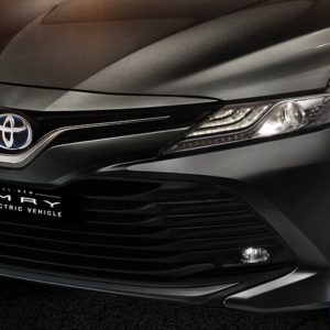 Toyota Camry Hybrid India airbags big