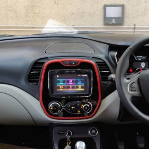 Renault Captur Petrol centre console and dashboard