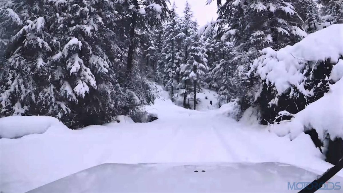 Maruti Suzuki Gypsy In Snow