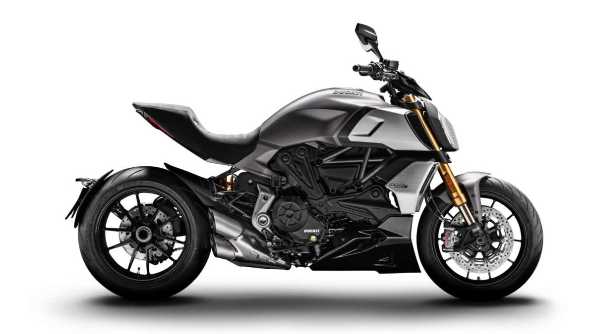 Ducati Diavel 1260 side profile