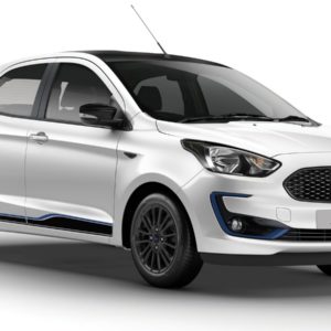 Ford Figo Blu front quarter