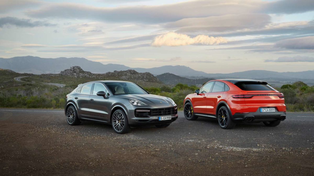 Porsche Cayenne Coupé side by side