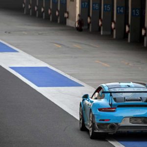 Porsche GT RS BIC record holder Rear pit