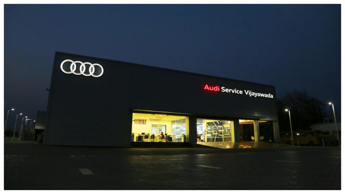 AUDI VIJAYAWADA NIGHT SHOT