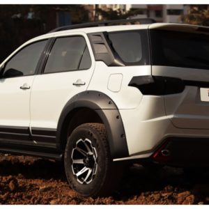 Fortuner mod rear view