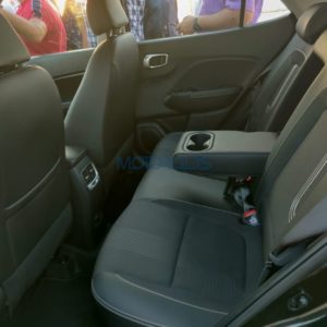 Hyundai Venue armrest rear