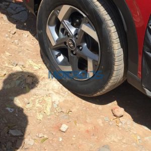 Hyundai Venue spied alloy wheel