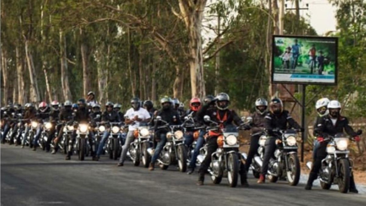 Royal Enfield Twins Breakfast Ride