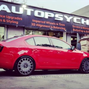 Skoda Octavia RS Inferno side rear low