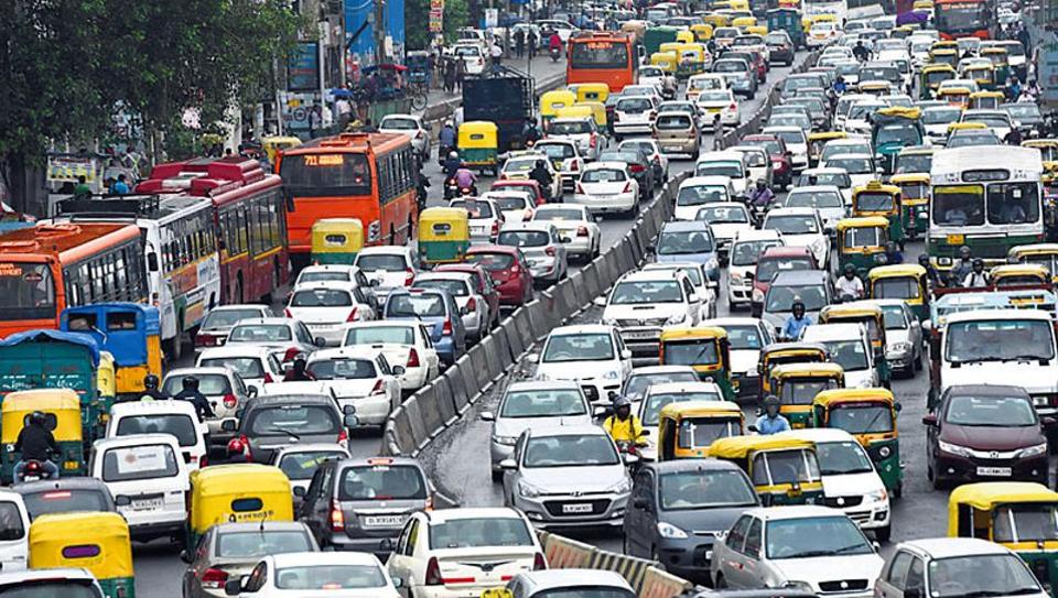 delhi traffic jam during rains adbe c e a acdf