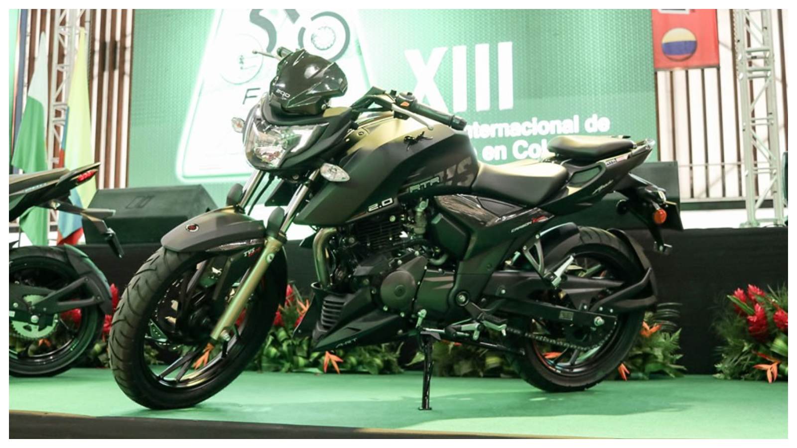 Carbon Editions Of Tvs Apache Rtr 160 4v And Rtr 200 4v Unveiled In Colombia Motoroids