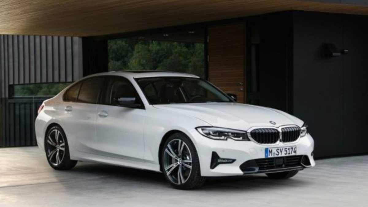 BMW G  series front quarter featured