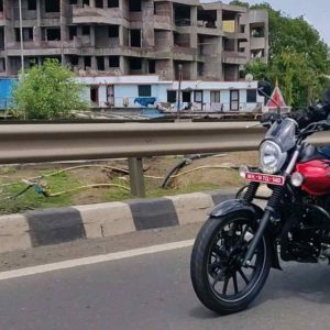 Bajaj Avenger Street  Review In motion