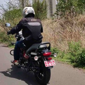 Bajaj Avenger Street  Review Rear