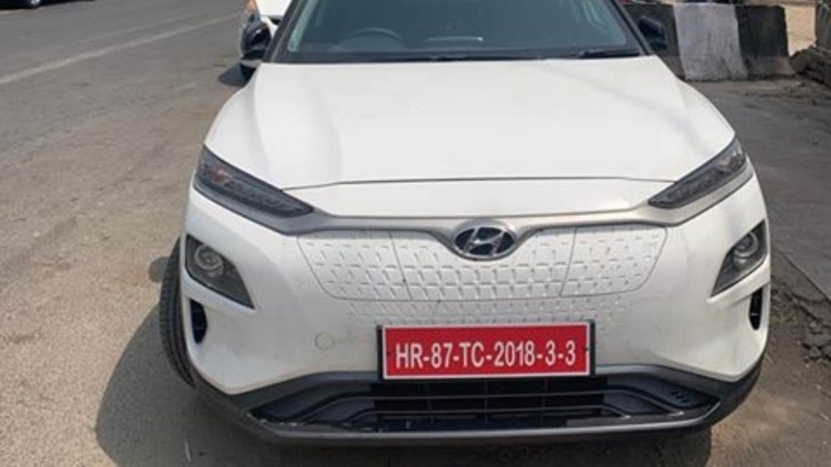 Hyundai Kona spotted in Delhi front featured