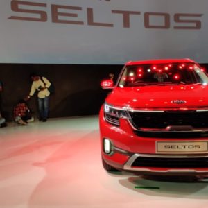 Kia Seltos Unveiled red front