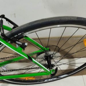 Giant Escape RX  Review Rear Tyre