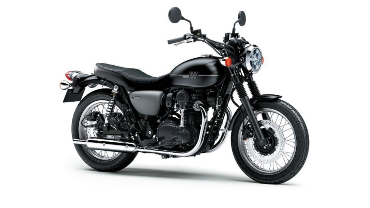 Kawasaki W800 front quarter