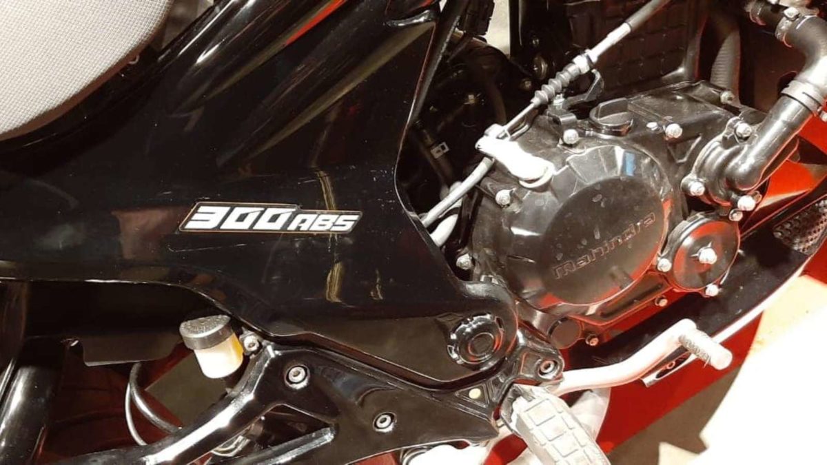 Mahindra Mojo ABS at dealer ABS sticker