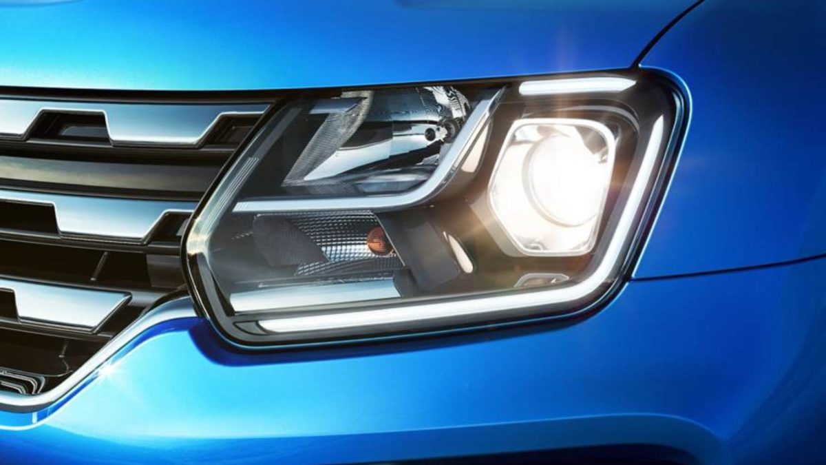 Renault Duster facelift headlight