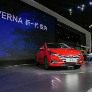 Hyundai Verna front right