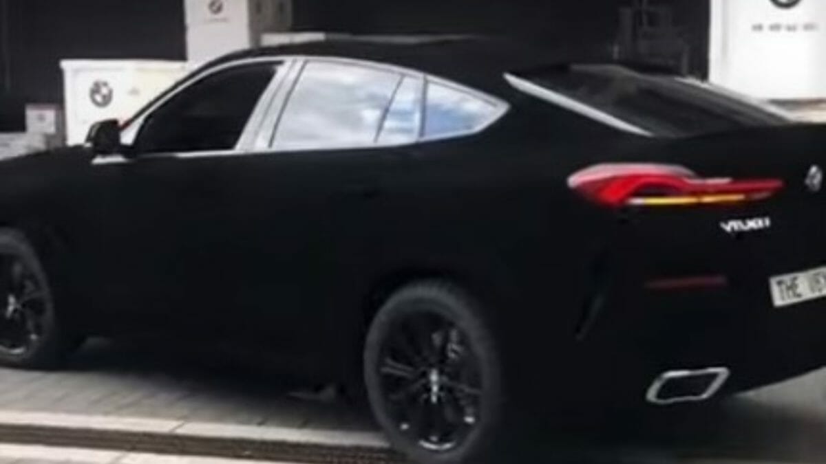 BMW X vantablack real world