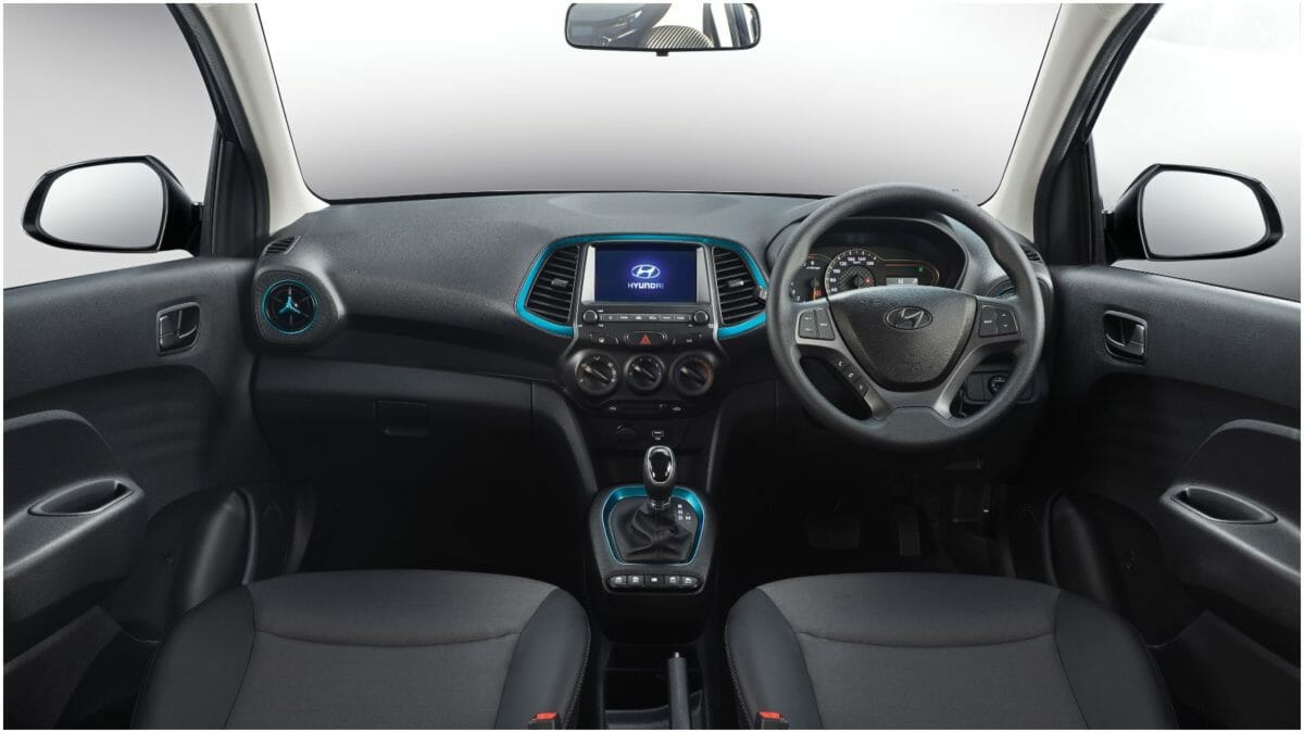 Hyundai SANTRO – Interior