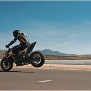 KTM  Super Duke R teaser