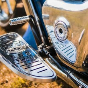 Royal Enfield  Bagger By TNT Customs footboard
