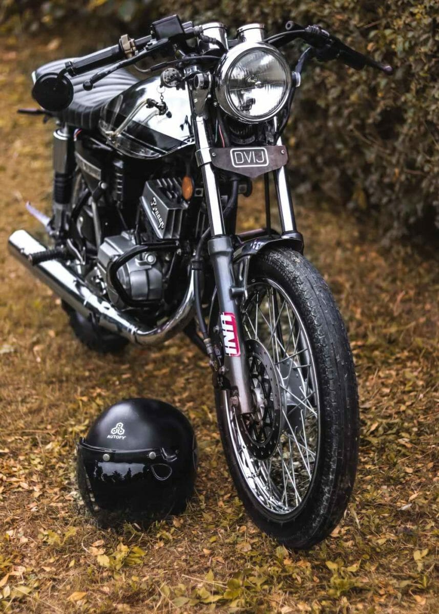 Customised Yamaha RX-100 Is Reborn As A Cafe Racer | Motoroids