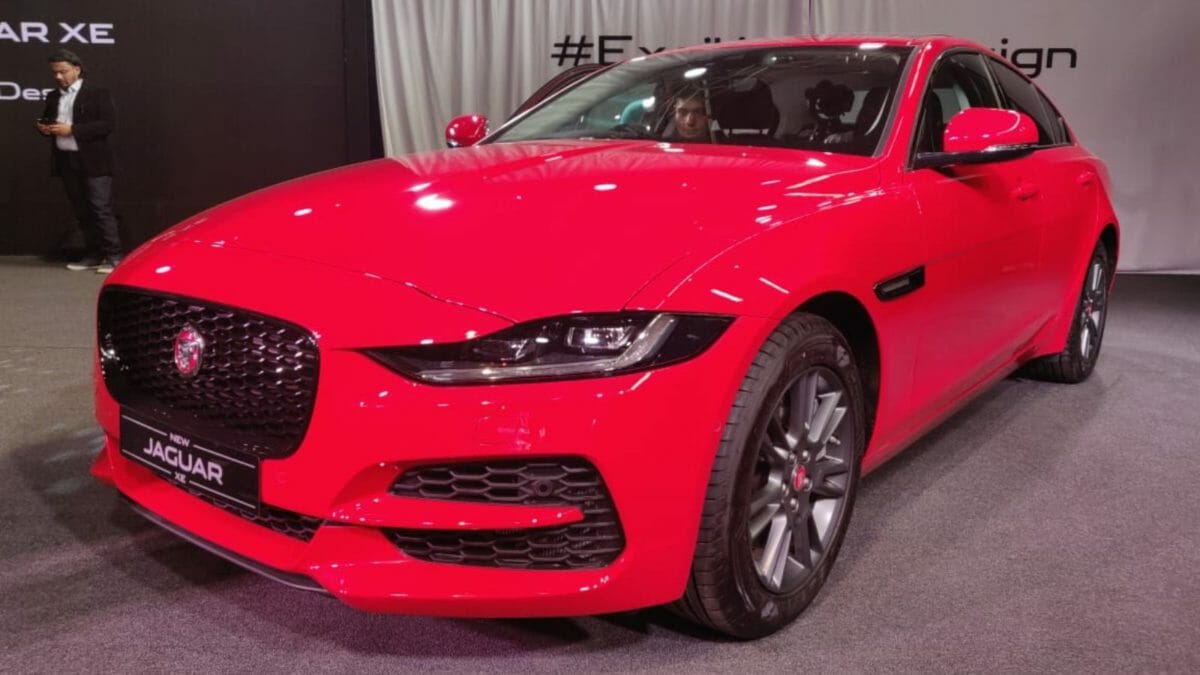 jaguar XE