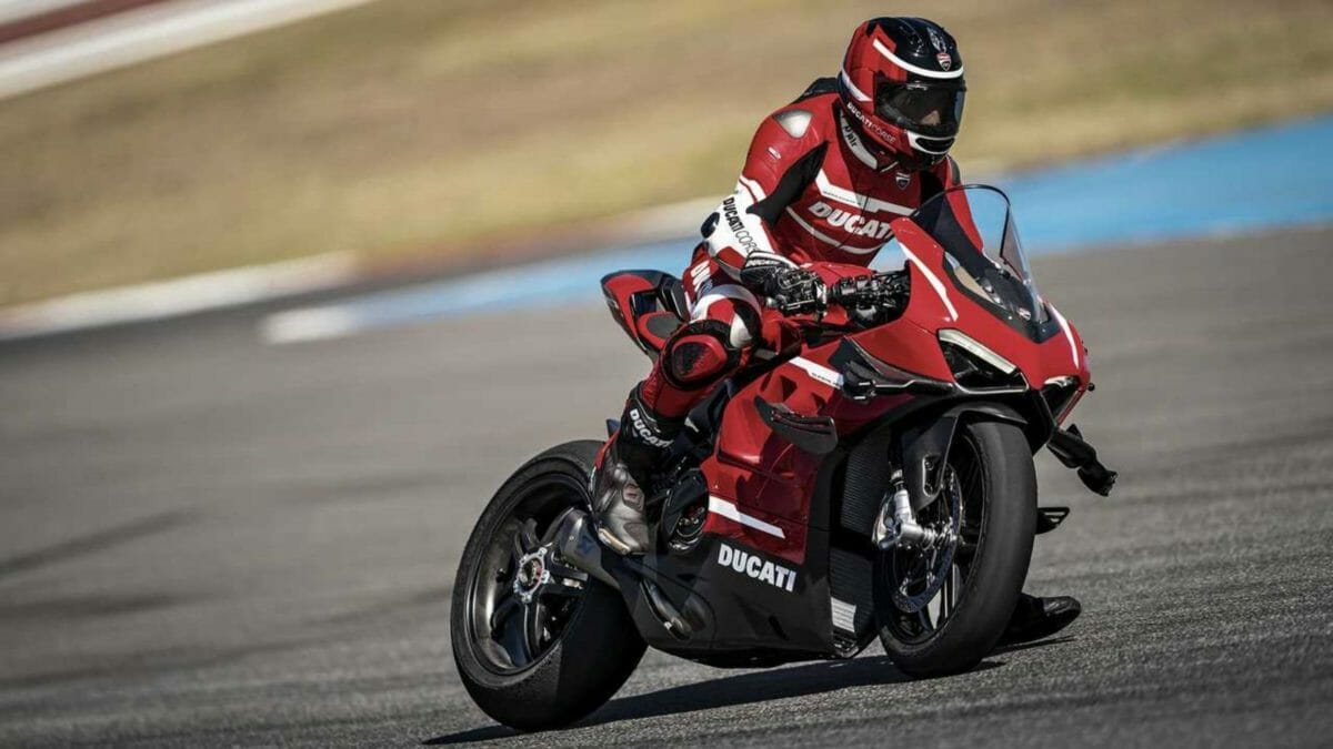 Ducati Superleggera V4 2